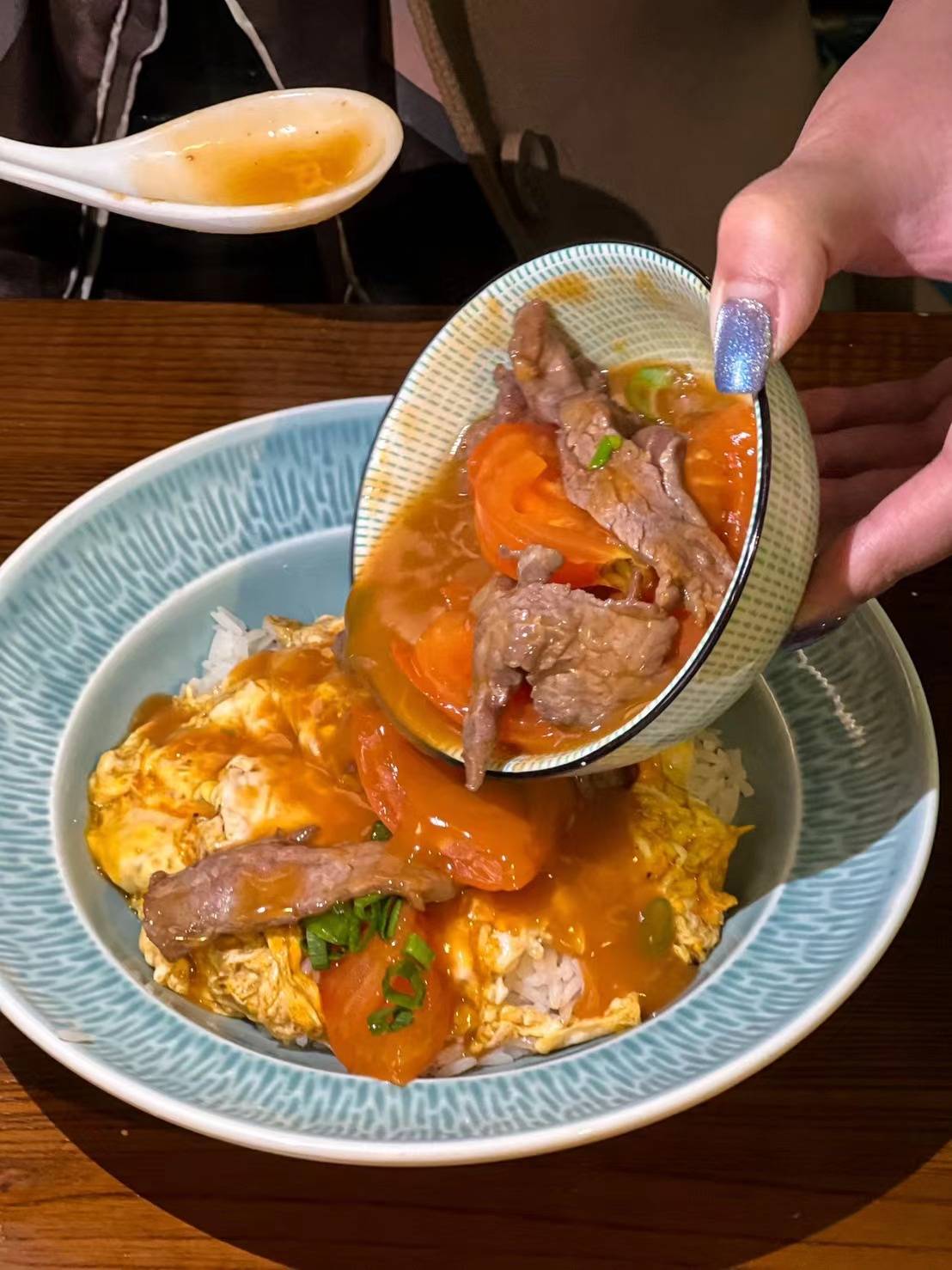 Fresh Tomato & Beef Scrambled Eggs on Rice 鮮茄牛肉滑蛋飯
